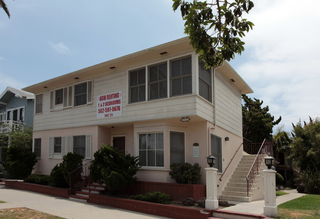 1424 2nd St in Long Beach, CA - Building Photo