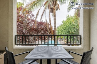 700 Agnew Rd in Santa Clara, CA - Foto de edificio - Building Photo