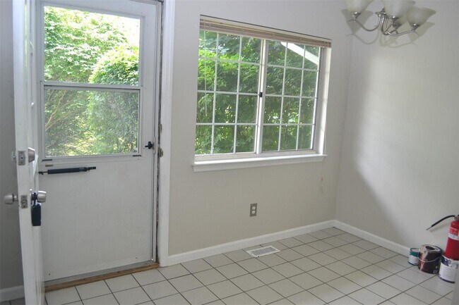 308 Covington Green Ln in Patterson, NY - Building Photo - Building Photo