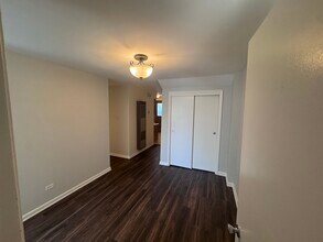5448 W Agatite Ave in Chicago, IL - Building Photo - Building Photo
