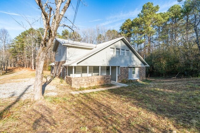 1624 Fairview Dr in Moody, AL - Building Photo - Building Photo