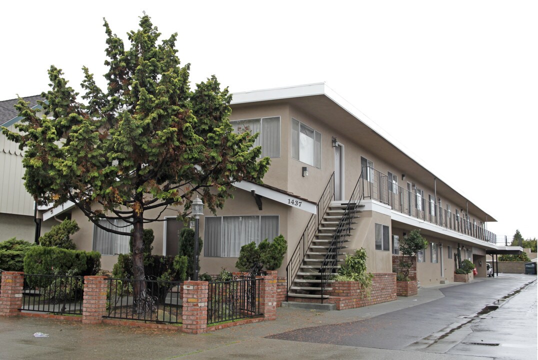 1437 Pacific Ave in San Leandro, CA - Foto de edificio