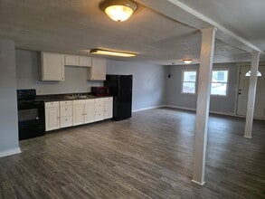 300 N High St in Martinsburg, WV - Building Photo - Building Photo