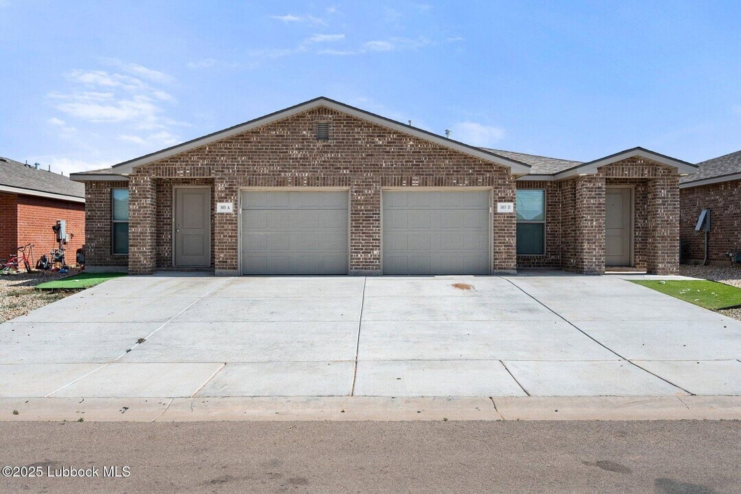 505 E 21st St-Unit -Harvest- 505 E 21st Street in Wolfforth, TX - Building Photo