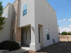 13025 Birds View Cir in El Paso, TX - Building Photo - Building Photo