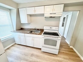 14 Walnut St in Brockton, MA - Building Photo