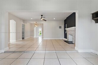 500 NW 47th St in Miami, FL - Building Photo - Building Photo