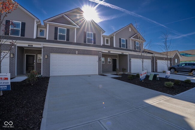 6275 Wasco Dr in Whitestown, IN - Building Photo - Building Photo