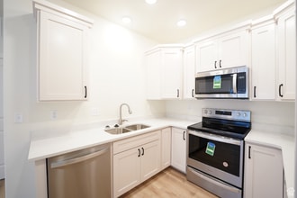 144 W 1575 N in Logan, UT - Building Photo - Building Photo