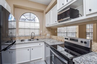 8888 Benning Dr in Houston, TX - Building Photo - Building Photo