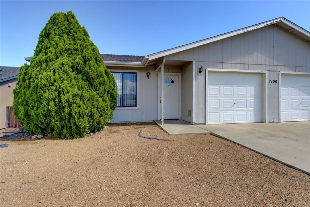 7100 Roundup Dr in Prescott Valley, AZ - Building Photo