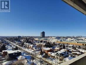 160 Flemington Rd in Toronto, ON - Building Photo - Building Photo