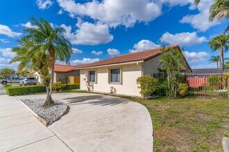 13755 SW 23rd Terrace in Miami, FL - Building Photo - Building Photo