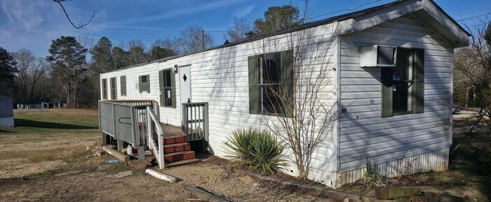 2263 Stanley Rd in Dacula, GA - Building Photo