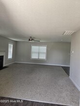 309 Samuel Run Dr in Jacksonville, NC - Building Photo - Building Photo