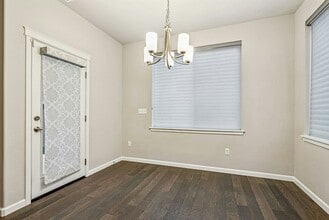 3825 Portside Dr in Bremerton, WA - Building Photo - Building Photo