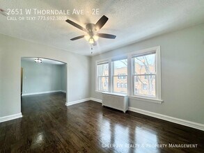 2651 W Thorndale Ave in Chicago, IL - Building Photo - Building Photo