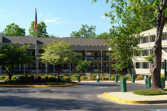 The Oaks at Four Corners-62+ Senior Community in Silver Spring, MD - Building Photo - Building Photo