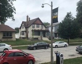 3127 N Cramer St in Milwaukee, WI - Building Photo