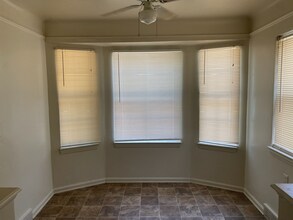 19444 Lennane St in Redford Township, MI - Building Photo - Building Photo