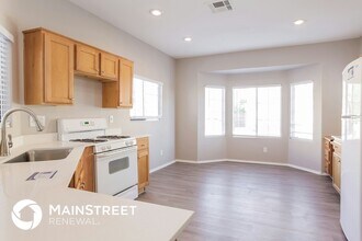 10521 West Table Lands Court in Las Vegas, NV - Foto de edificio - Building Photo