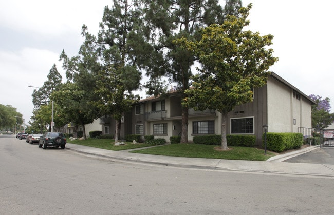 Pine Garden Village in Riverside, CA - Building Photo - Building Photo