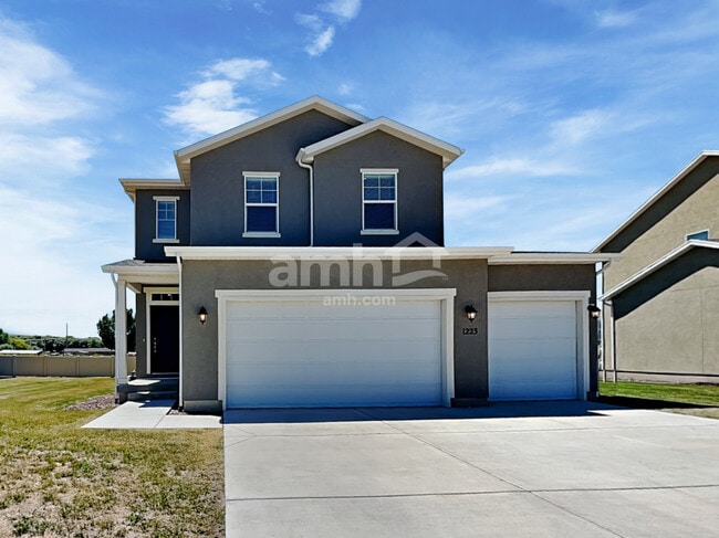 property at 1223 White St