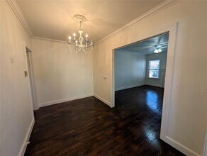 6330 Vickery Blvd in Dallas, TX - Building Photo - Building Photo