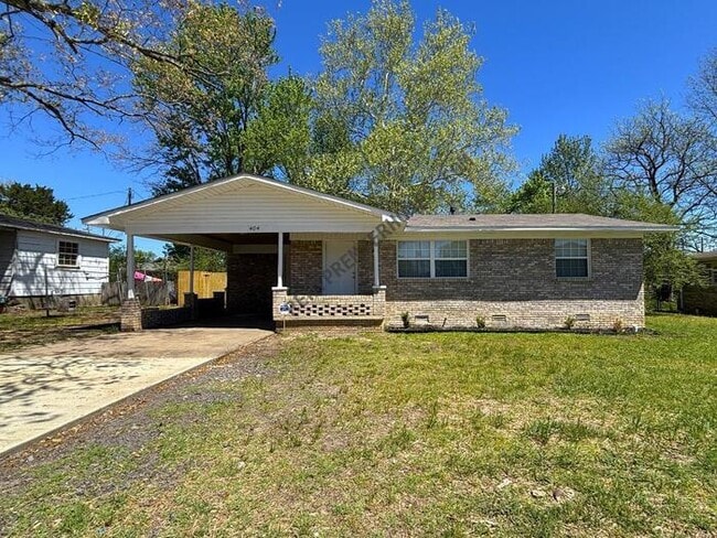 property at 404 N Scott St