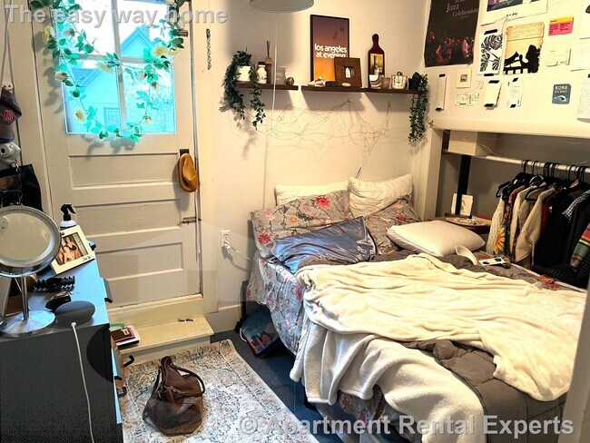 16 Chetwynd Rd in Somerville, MA - Building Photo - Building Photo