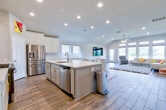 2424 Burberry Ln in Leander, TX - Building Photo - Building Photo