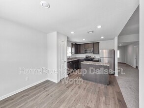 246 Shaw Creek Blvd in Ferris, TX - Building Photo - Building Photo
