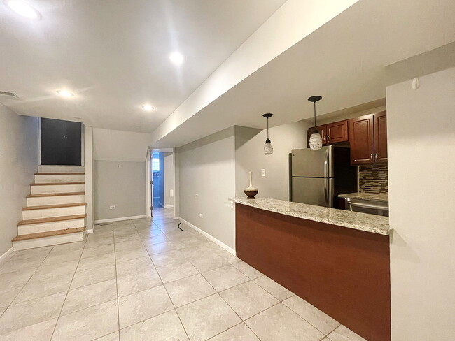 3021 W Diversey Ave in Chicago, IL - Building Photo - Building Photo