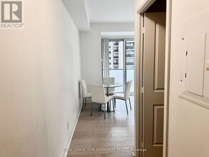 2803-65-1165 St Mary St in Toronto, ON - Building Photo - Building Photo
