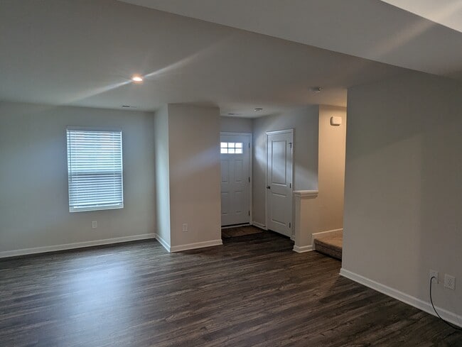 133 Fernside Ct in Greenville, SC - Foto de edificio - Building Photo