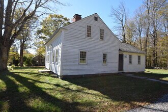 100 Bradford Corner Rd in Woodstock, CT - Building Photo - Building Photo