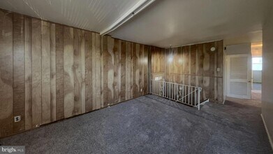717 Red Lion Rd, Unit 2 in Philadelphia, PA - Building Photo - Building Photo