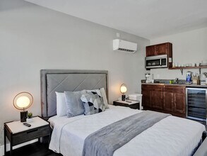 3208 NE 9th St in Pompano Beach, FL - Foto de edificio - Building Photo