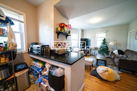 777 Parker St, Unit 2 in Boston, MA - Building Photo - Building Photo