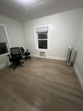 16 Billings Rd-Unit -2 in Quincy, MA - Building Photo - Building Photo