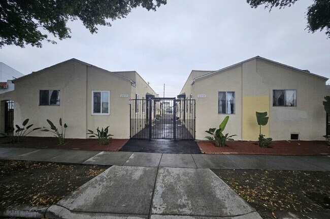 2815 Orchard Pl