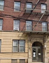 74-11 88th Rd in Queens, NY - Building Photo