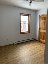 176 N Cherry St in Wallingford, CT - Foto de edificio - Building Photo