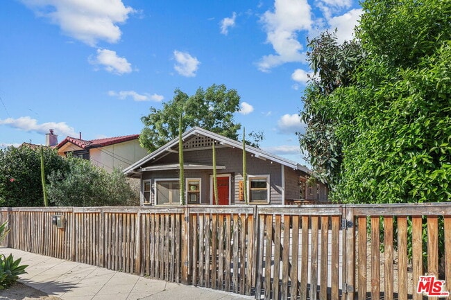 1453 Hepner Ave in Los Angeles, CA - Building Photo - Building Photo