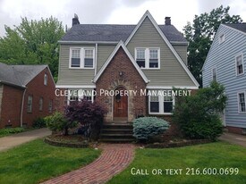 130 E 217th St in Euclid, OH - Building Photo