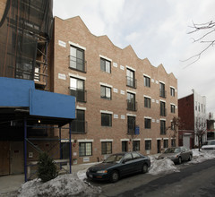201-205 Huron St in Brooklyn, NY - Foto de edificio - Building Photo