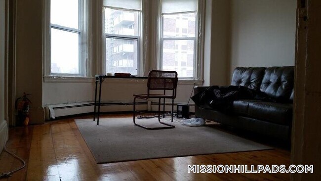 1574 Tremont St in Boston, MA - Building Photo - Building Photo