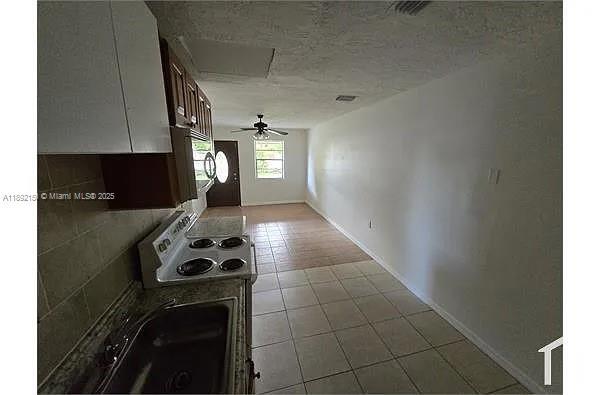 13451 SW 268th St in Naranja, FL - Building Photo - Building Photo
