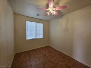 5445 Indian Cedar Dr in Las Vegas, NV - Building Photo - Building Photo