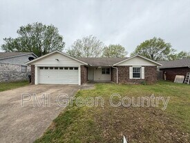 615 Cumberland Dr in Muskogee, OK - Building Photo